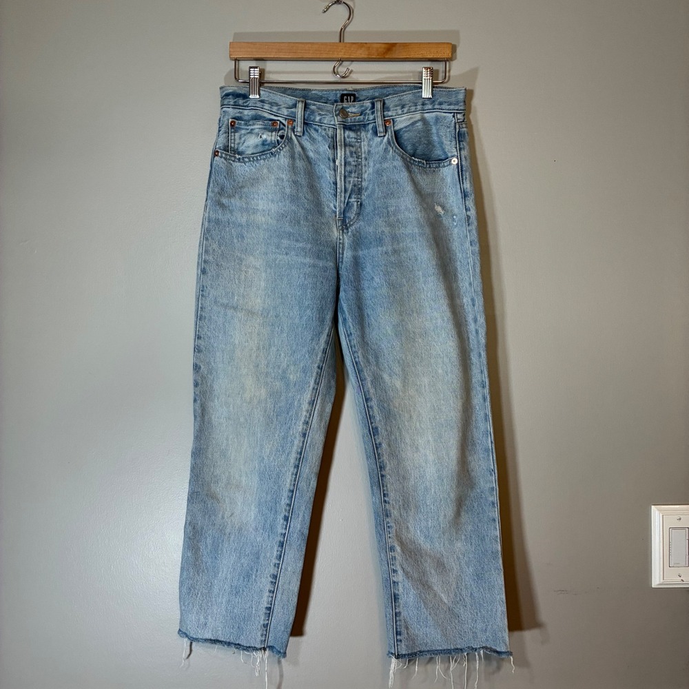 Gap Denim Boyfriend Jeans Light Wash Distressed Raw Hem 28 Regular Button Fly
